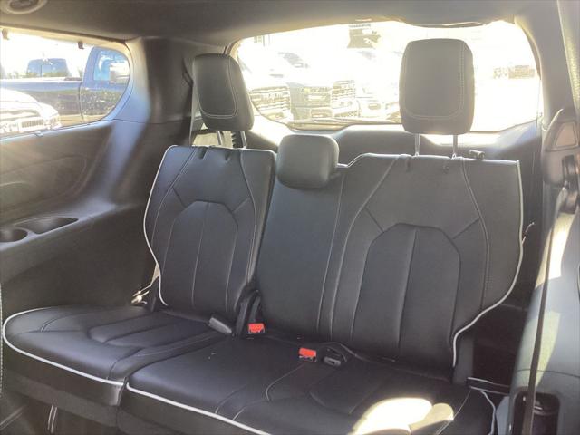 2026 Chrysler Pacifica Limited AWD