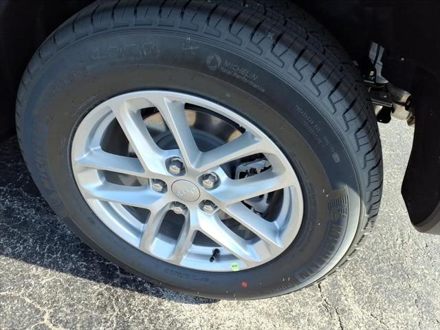 2026 Jeep Grand Cherokee Laredo 4x4