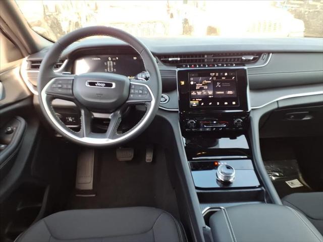 2026 Jeep Grand Cherokee Laredo 4x4