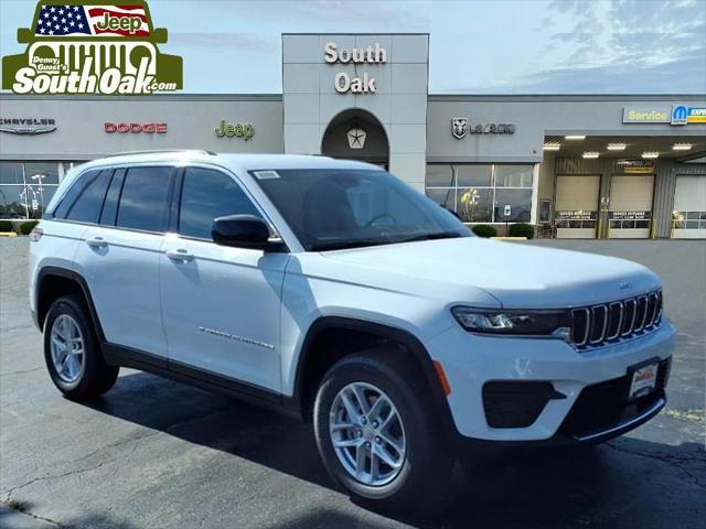 2026 Jeep Grand Cherokee Laredo 4x4 for sale in Matteson, IL