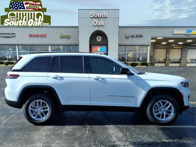 2026 Jeep Grand Cherokee Laredo 4x4
