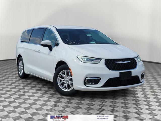 2023 Chrysler Pacifica Touring L for sale in Wilmington, OH