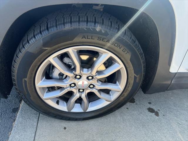 2024 GMC Terrain AWD SLT