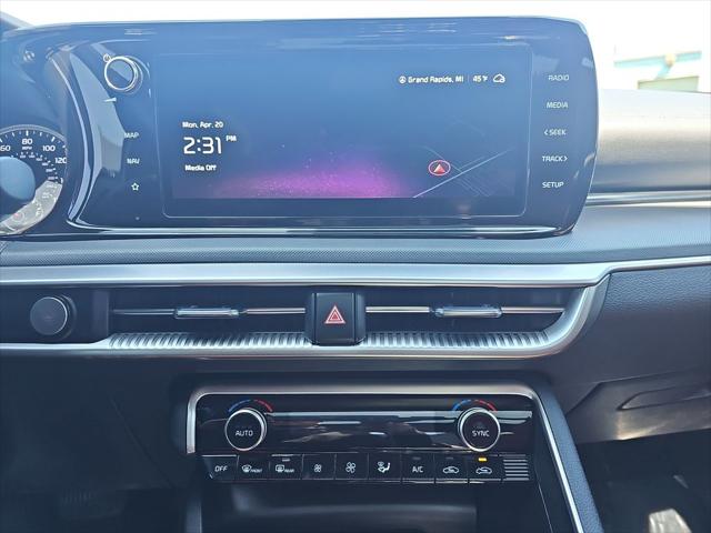 2023 Kia K5 GT-Line