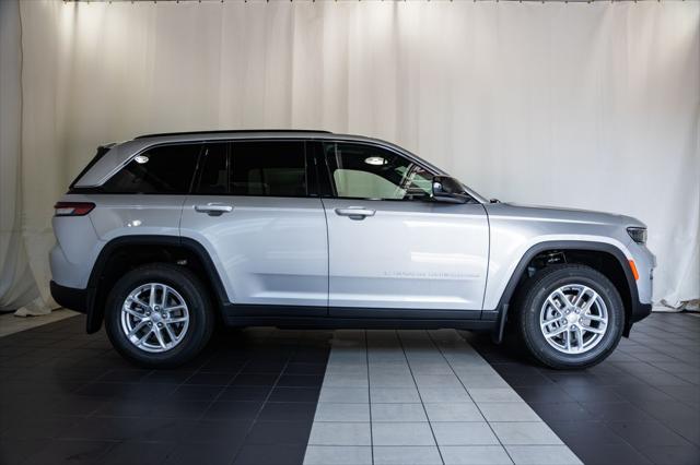 2026 Jeep Grand Cherokee GRAND CHEROKEE LAREDO X 4X4 2026 Jeep Grand Cherokee GRAND CHEROKEE LAREDO X 4X4