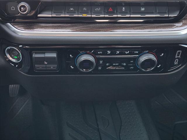 2026 Chevrolet Silverado 1500 4WD Crew Cab Short Bed RST
