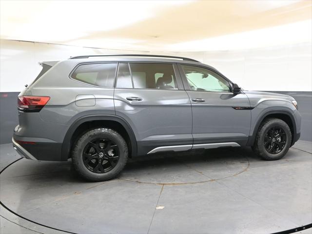 2026 Volkswagen Atlas Peak Edition