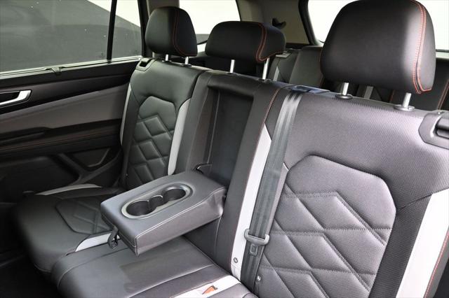 2026 Volkswagen Atlas Peak Edition