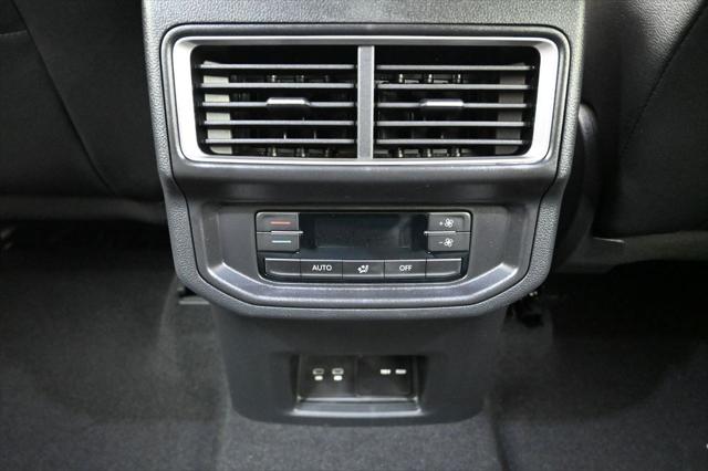 2026 Volkswagen Atlas Peak Edition