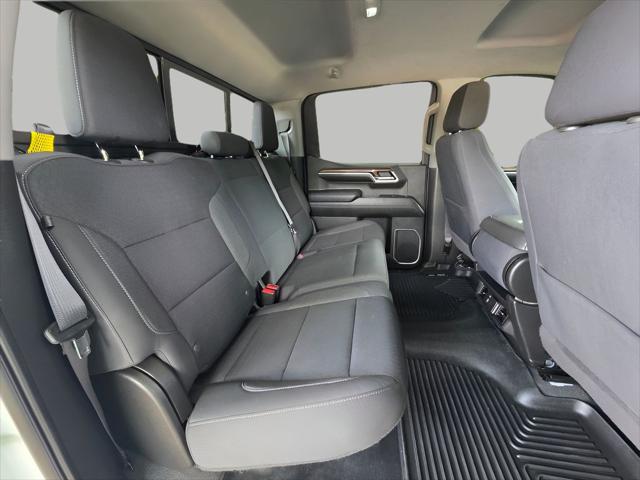 2022 Chevrolet Silverado 1500 4WD Crew Cab Standard Bed LT