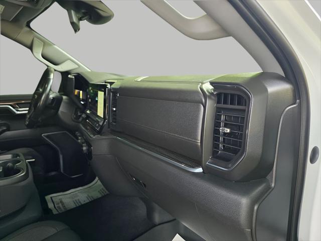 2022 Chevrolet Silverado 1500 4WD Crew Cab Standard Bed LT