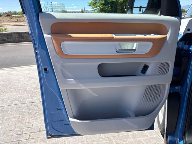 2025 Volkswagen ID. Buzz 1st Edition with 4MOTION