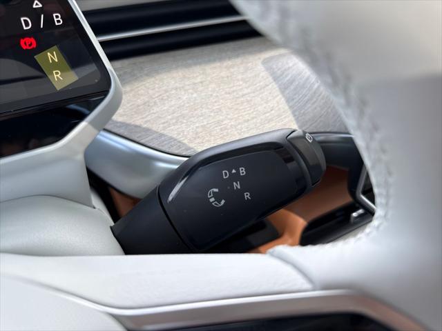 2025 Volkswagen ID. Buzz 1st Edition with 4MOTION