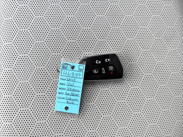 2025 Volkswagen ID. Buzz 1st Edition with 4MOTION