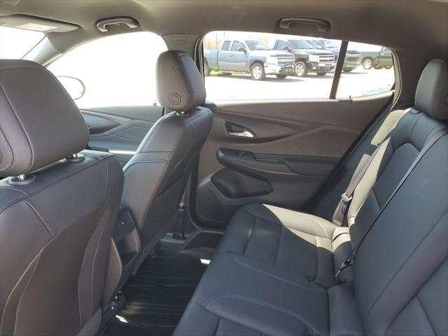 2025 Buick NV Sport Touring FWD