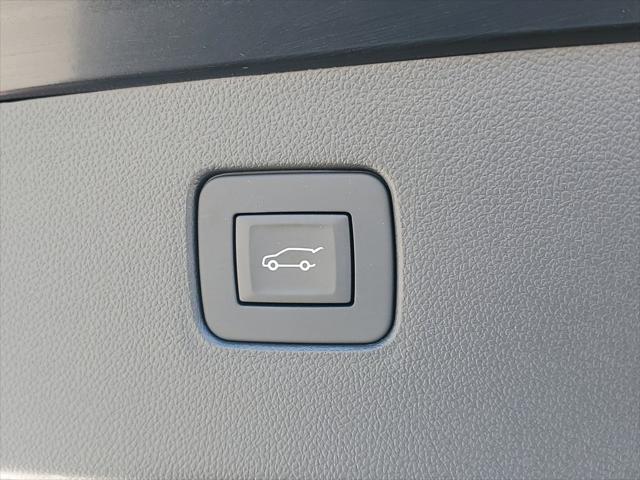 2025 Buick NV Sport Touring FWD