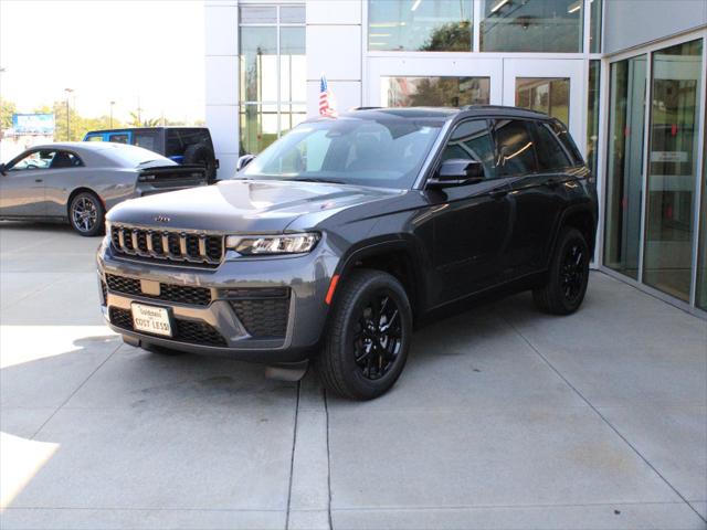2026 Jeep Grand Cherokee GRAND CHEROKEE LAREDO ALTITUDE 4X4 2026 Jeep Grand Cherokee GRAND CHEROKEE LAREDO ALTITUDE 4X4