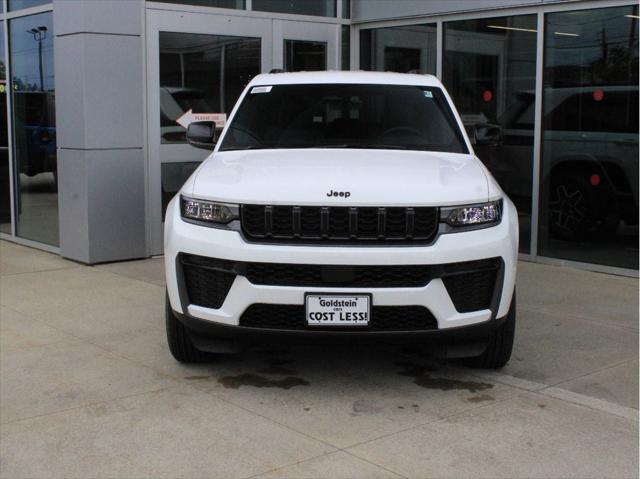 2026 Jeep Grand Cherokee GRAND CHEROKEE LAREDO ALTITUDE 4X4