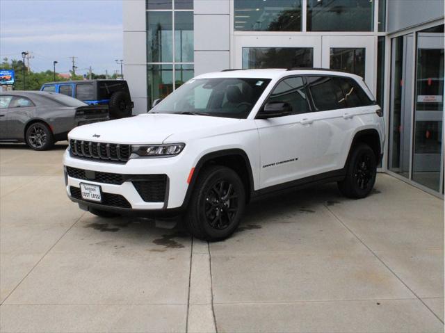 2026 Jeep Grand Cherokee GRAND CHEROKEE LAREDO ALTITUDE 4X4