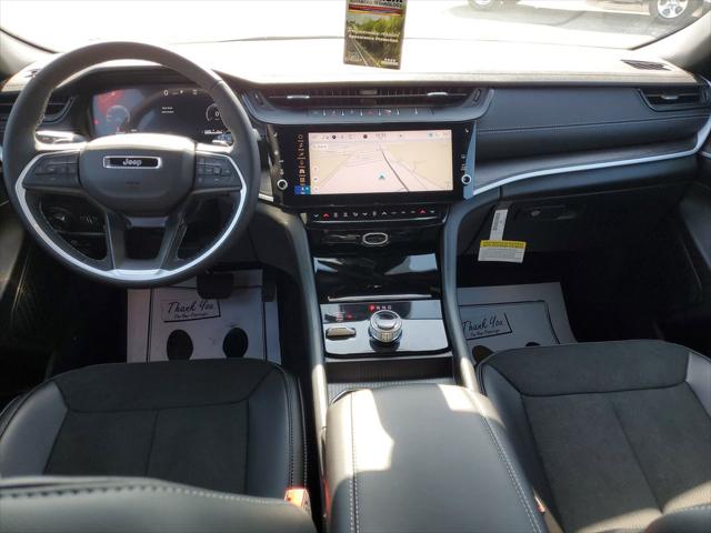 2026 Jeep Grand Cherokee Altitude 4x4