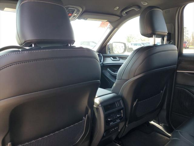2026 Jeep Grand Cherokee Altitude 4x4