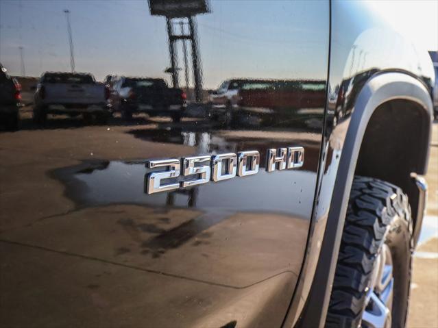 2025 Chevrolet Silverado 2500HD 4WD Crew Cab Standard Bed LT