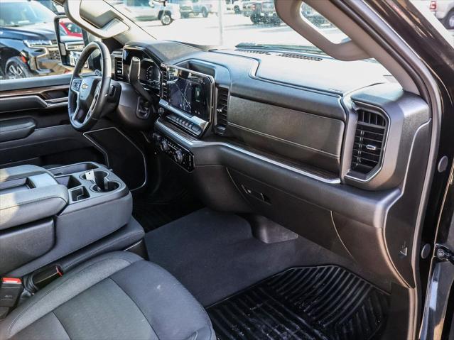 2025 Chevrolet Silverado 2500HD 4WD Crew Cab Standard Bed LT