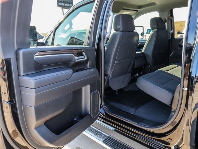 2025 Chevrolet Silverado 2500HD 4WD Crew Cab Standard Bed LT