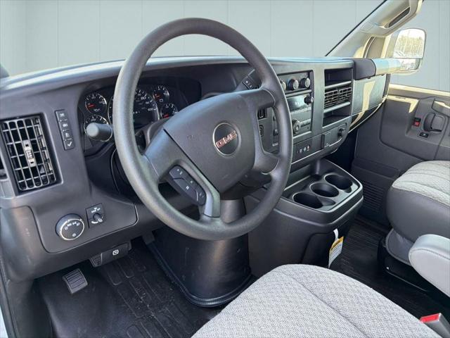 2025 GMC Savana Cargo RWD 2500 Regular Wheelbase Work Van