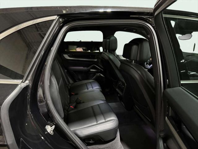 2024 Porsche Cayenne Base
