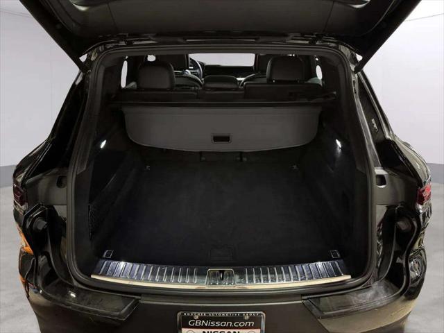2024 Porsche Cayenne Base