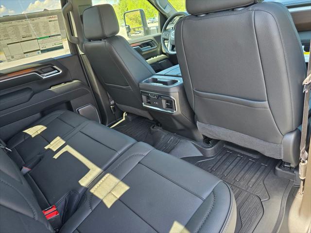 2026 GMC Sierra 2500HD Crew Cab, Standard Bed, Denali, 4WD