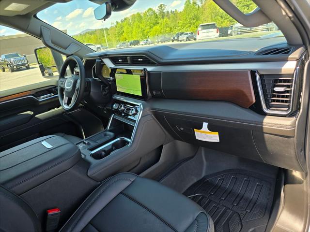 2026 GMC Sierra 2500HD Crew Cab, Standard Bed, Denali, 4WD