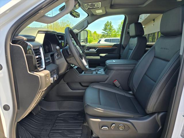 2026 GMC Sierra 2500HD Crew Cab, Standard Bed, Denali, 4WD