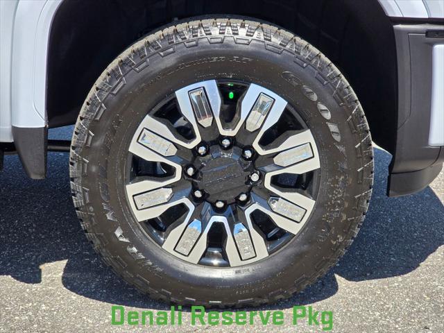 2026 GMC Sierra 2500HD Crew Cab, Standard Bed, Denali, 4WD