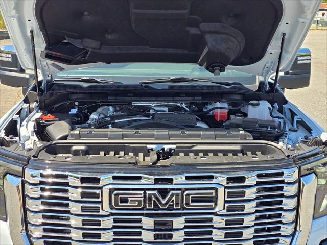 2026 GMC Sierra 2500HD Crew Cab, Standard Bed, Denali, 4WD