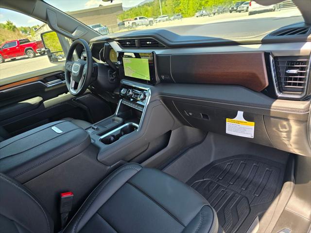 2026 GMC Sierra 2500HD Crew Cab, Standard Bed, Denali, 4WD