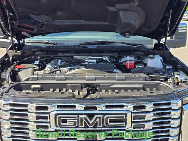 2026 GMC Sierra 2500HD Crew Cab, Standard Bed, Denali, 4WD