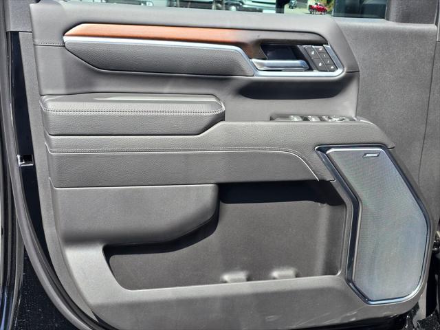 2026 GMC Sierra 2500HD Crew Cab, Standard Bed, Denali, 4WD