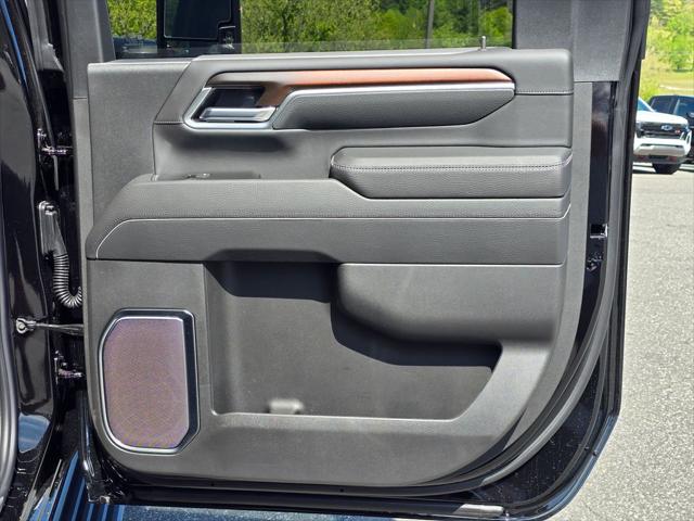2026 GMC Sierra 2500HD Crew Cab, Standard Bed, Denali, 4WD