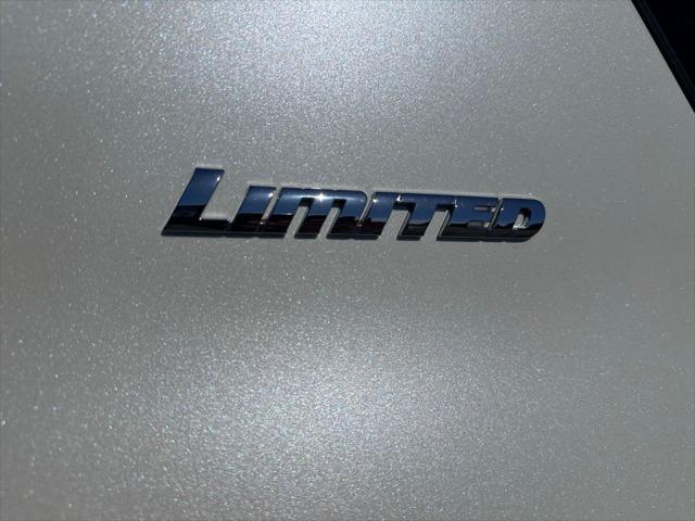 2023 Toyota 4Runner Limited - Photo 10