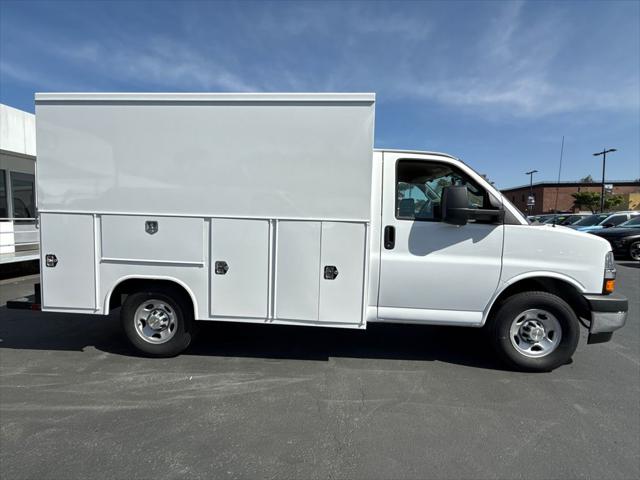 2026 Chevrolet Express Cutaway Work Van