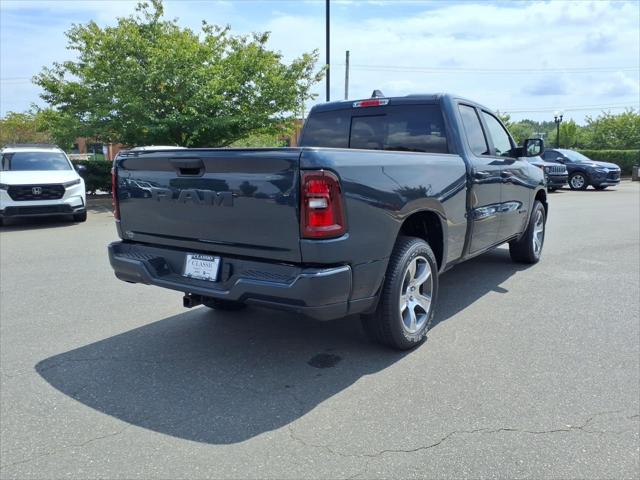 2026 RAM 1500 RAM 1500 EXPRESS QUAD CAB 4X2 64 BOX