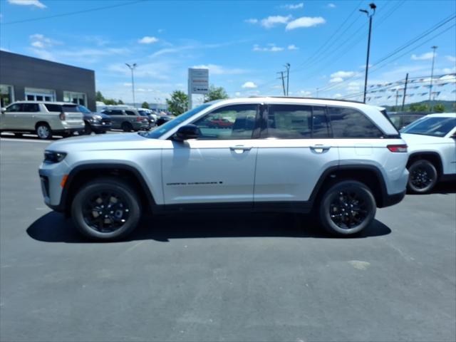 2026 Jeep Grand Cherokee GRAND CHEROKEE LAREDO ALTITUDE 4X4 2026 Jeep Grand Cherokee GRAND CHEROKEE LAREDO ALTITUDE 4X4