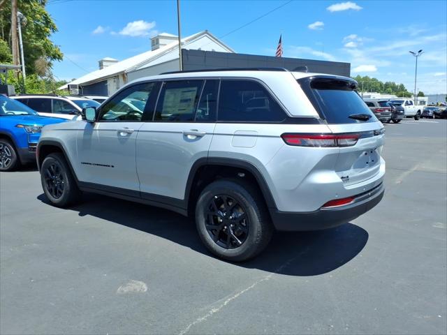 2026 Jeep Grand Cherokee GRAND CHEROKEE LAREDO ALTITUDE 4X4 2026 Jeep Grand Cherokee GRAND CHEROKEE LAREDO ALTITUDE 4X4