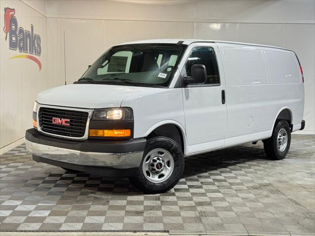 2026 GMC Savana Cargo 3500 Regular Wheelbase, Work Van, RWD