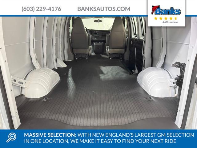 2026 GMC Savana Cargo 3500 Regular Wheelbase, Work Van, RWD