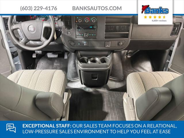 2026 GMC Savana Cargo 3500 Regular Wheelbase, Work Van, RWD