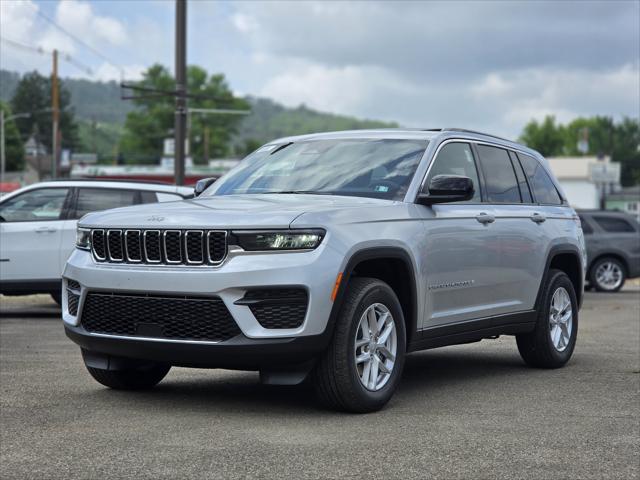 2026 Jeep Grand Cherokee GRAND CHEROKEE LAREDO X 4X4