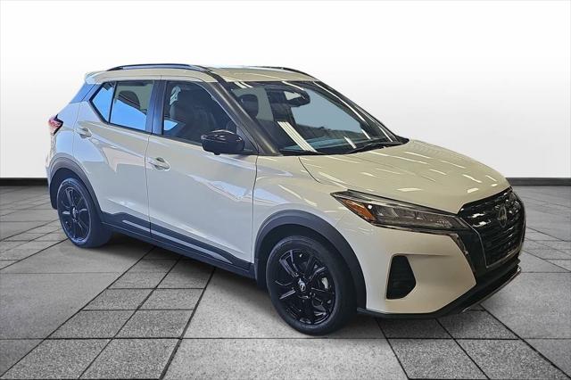 2022 Nissan Kicks SR Xtronic CVT